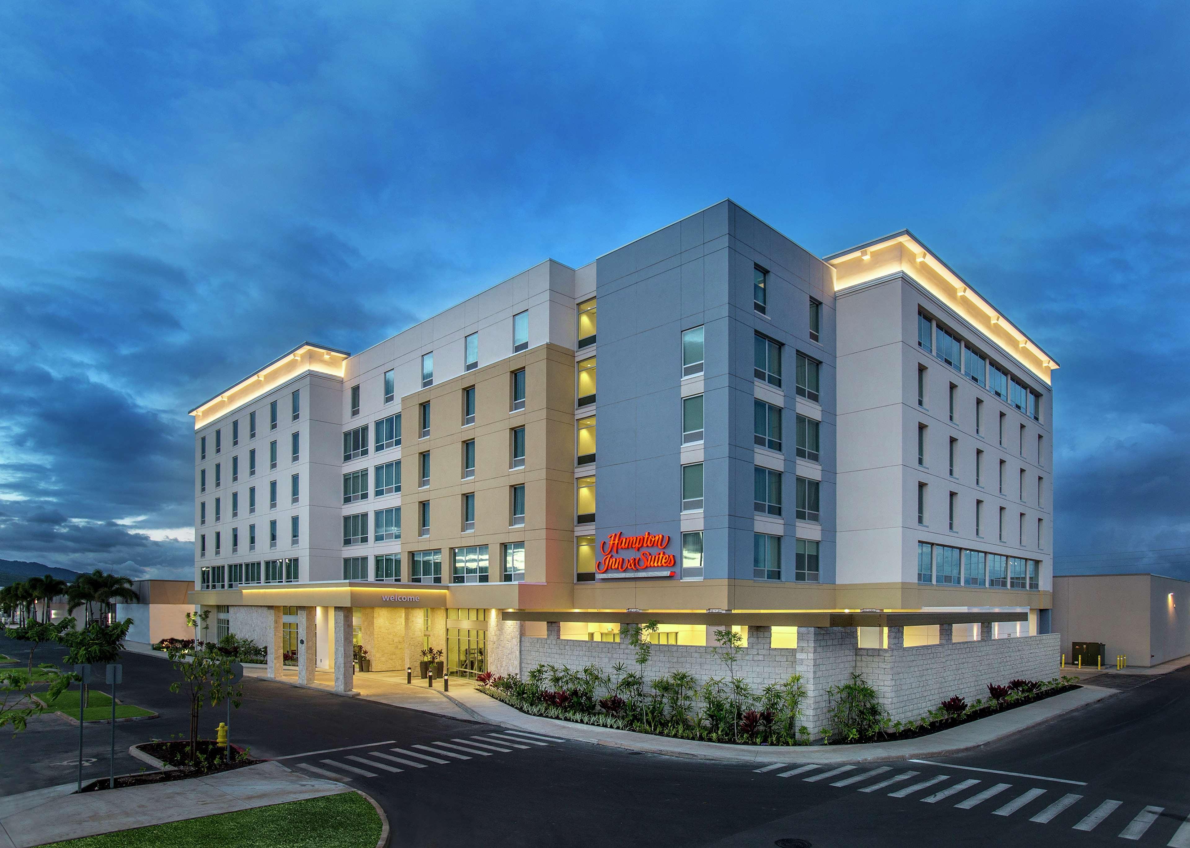Hampton Inn & Suites Oahu Kapolei - Free Parking - No Resort Fee Extérieur photo