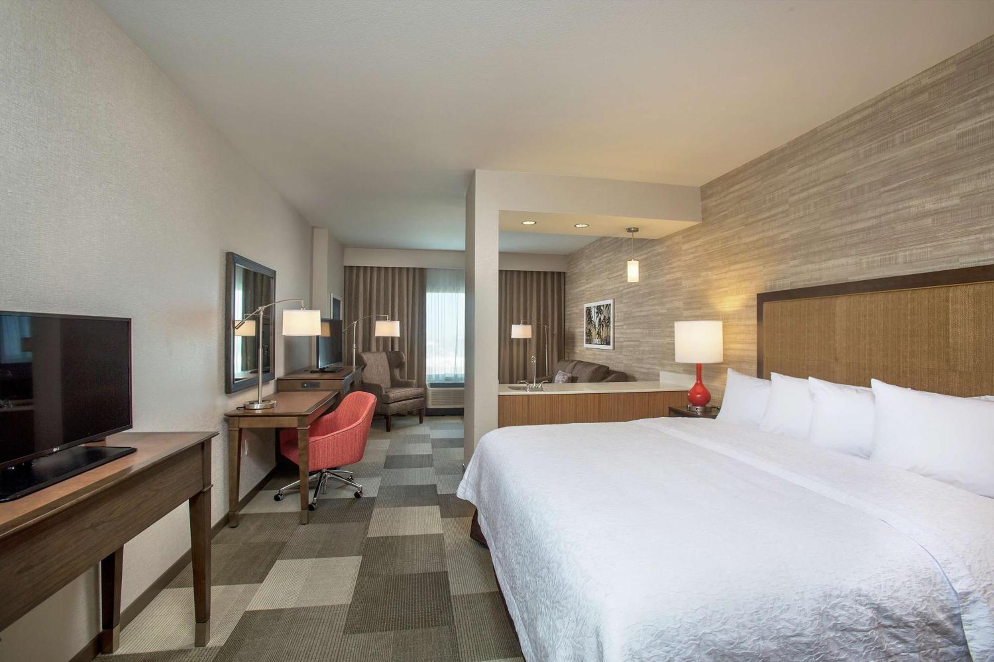 Hampton Inn & Suites Oahu Kapolei - Free Parking - No Resort Fee Extérieur photo