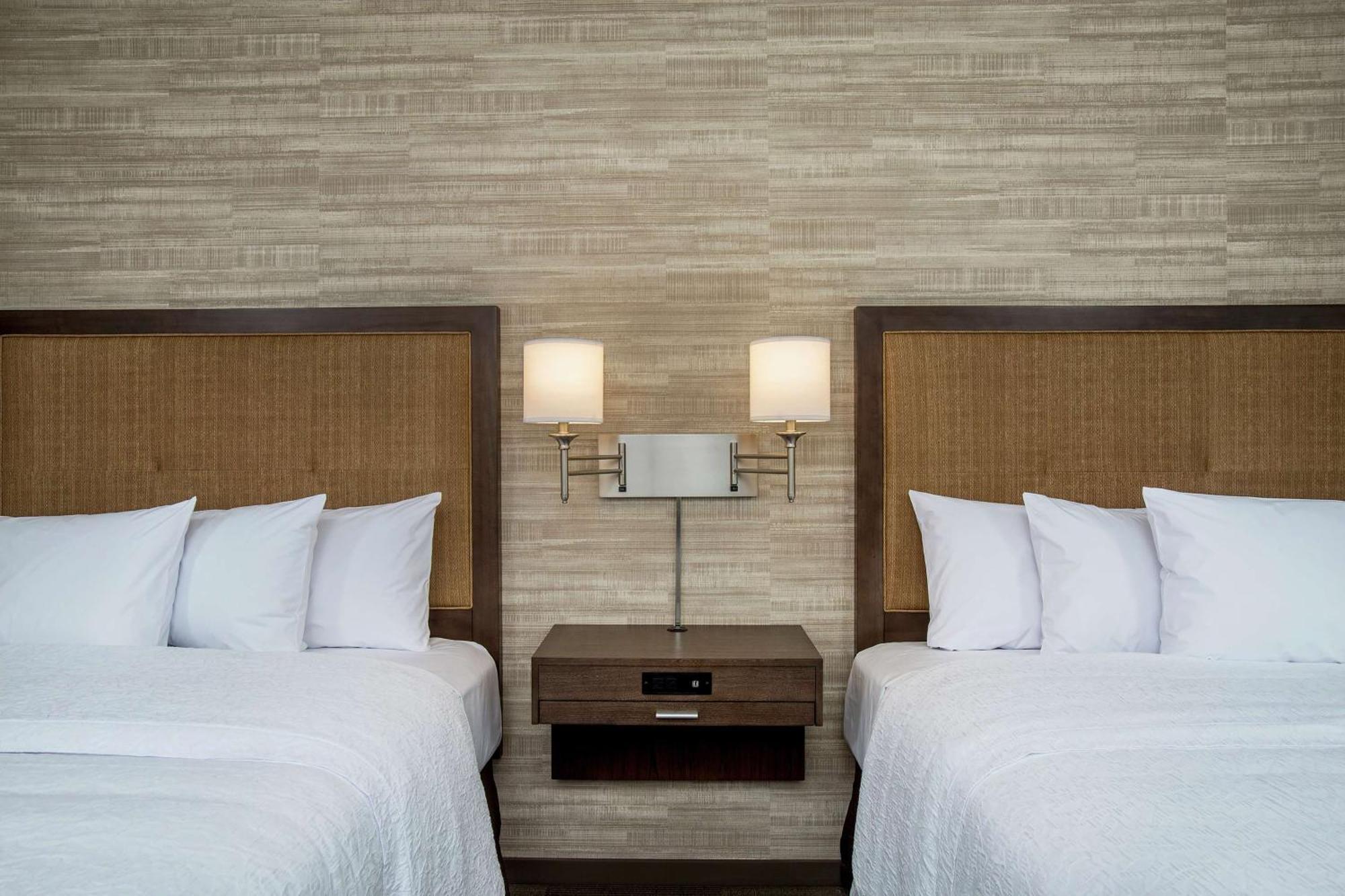 Hampton Inn & Suites Oahu Kapolei - Free Parking - No Resort Fee Extérieur photo